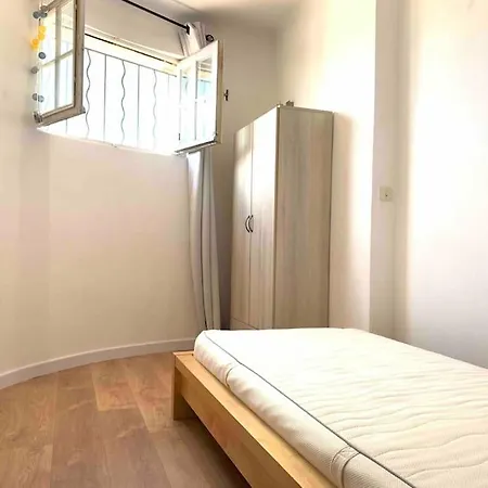 • Village Historique • Superbe T3 • 50m2 • *